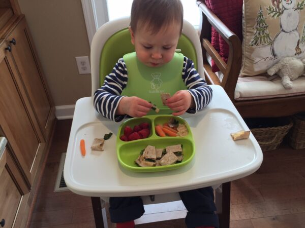 5 Ways to Stop Toddler Food Throwing @katieserbinski
