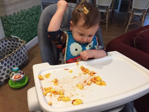 5 Ways to Stop Toddler Food Throwing @katieserbinski