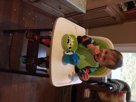 5 Ways to Stop Toddler Food Throwing @katieserbinski