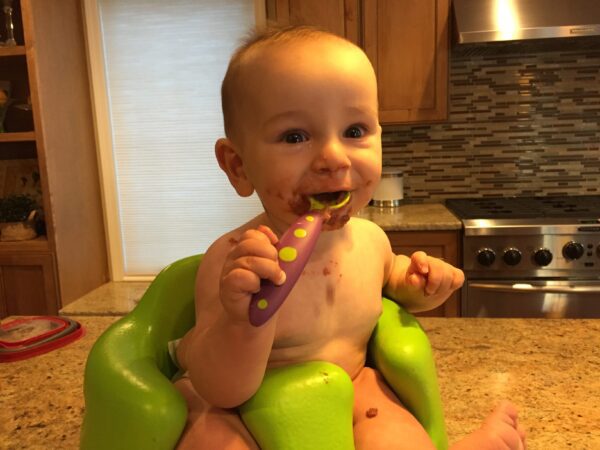 From purees to baby led weaning, these 10 resources are must-reads before starting solid foods with your baby.