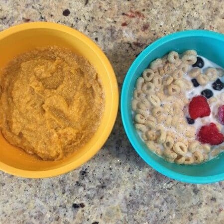 From purees to baby led weaning, these 10 resources are must-reads before starting solid foods with your baby.