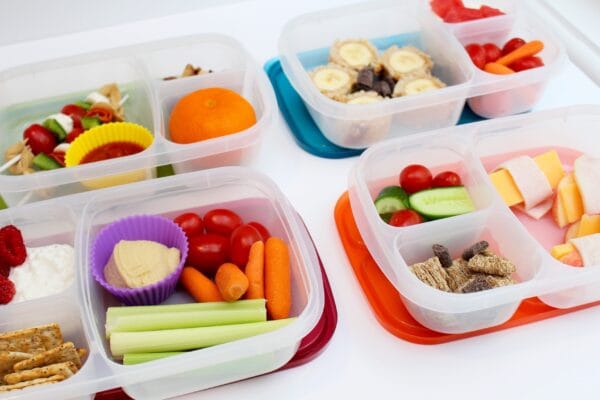 While sandwiches are the easiest lunch option, if your child won't eat them, you need options. Here are 4 healthy non-sandwich school lunch ideas! 