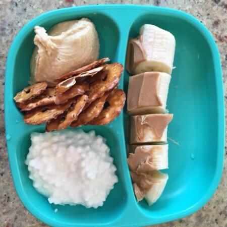 IMG_4208 - Mom to Mom Nutrition Don’t stress over packing your kids a gourmet school lunch everyday. With simple foods you can ensure they are getting the nutrition they need throughout the school day.