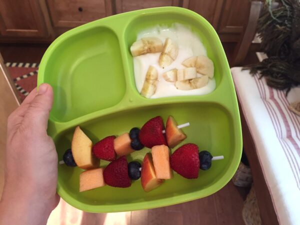 IMG_4618 - Mom to Mom Nutrition Animal themed recipes for kids have been developed by Door to Door Organics and the Detroit Zoo--- with animals and kids in mind!