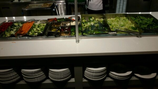 Gaining weight in college is a struggle many students have eating meals away from home. Learn how to beat the freshman 15 with practical tips for eating in the dorm or off campus! 