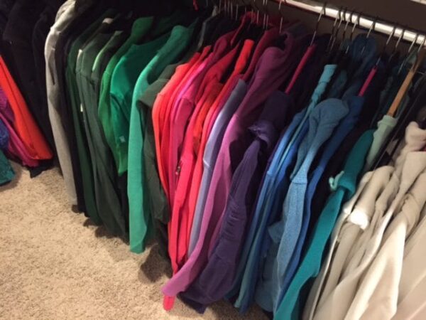 As a mom it’s not easy putting yourself before your kids. Learn 5 simple self-care tips that help making you feel like yourself again--- dirty diapers included!