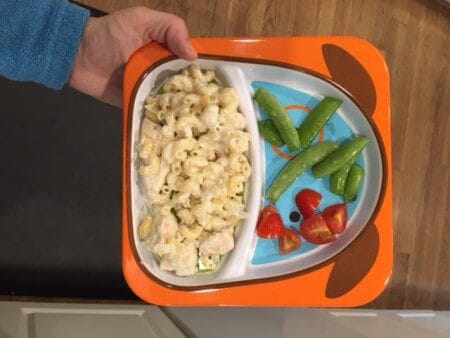 IMG_5257 - Mom to Mom Nutrition Skillet Chicken, Macaroni and Cheese is made with a homemade cheese sauce, seasoned chicken, and fresh veggies. It’s a one-pot pasta your family is sure to devour!