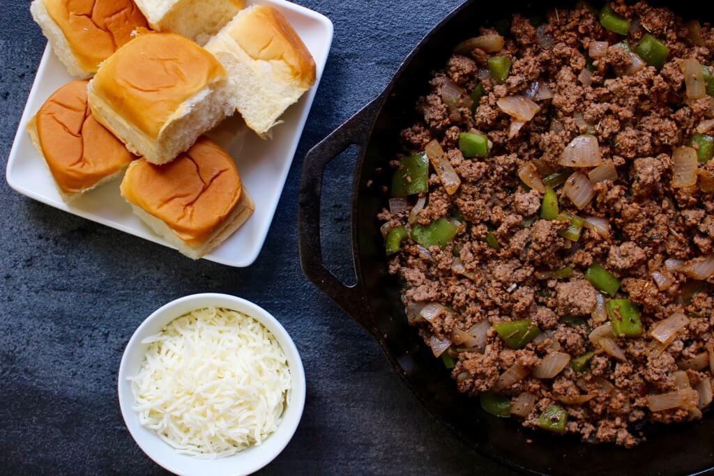 A lightened-up version of the classic Philly cheesesteak sandwich. Made in under 20 minutes, Lean Beef Cheesesteak Skillet is a simple weeknight meal that's high in protein and low in cost. 