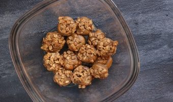 All it takes is a little planning and about an hour of your time to make weekly food prep a reality and healthy eating the outcome. Here is a list of healthy foods you’ll routinely find in my grocery cart and prepped on the weekend for a healthy week ahead!