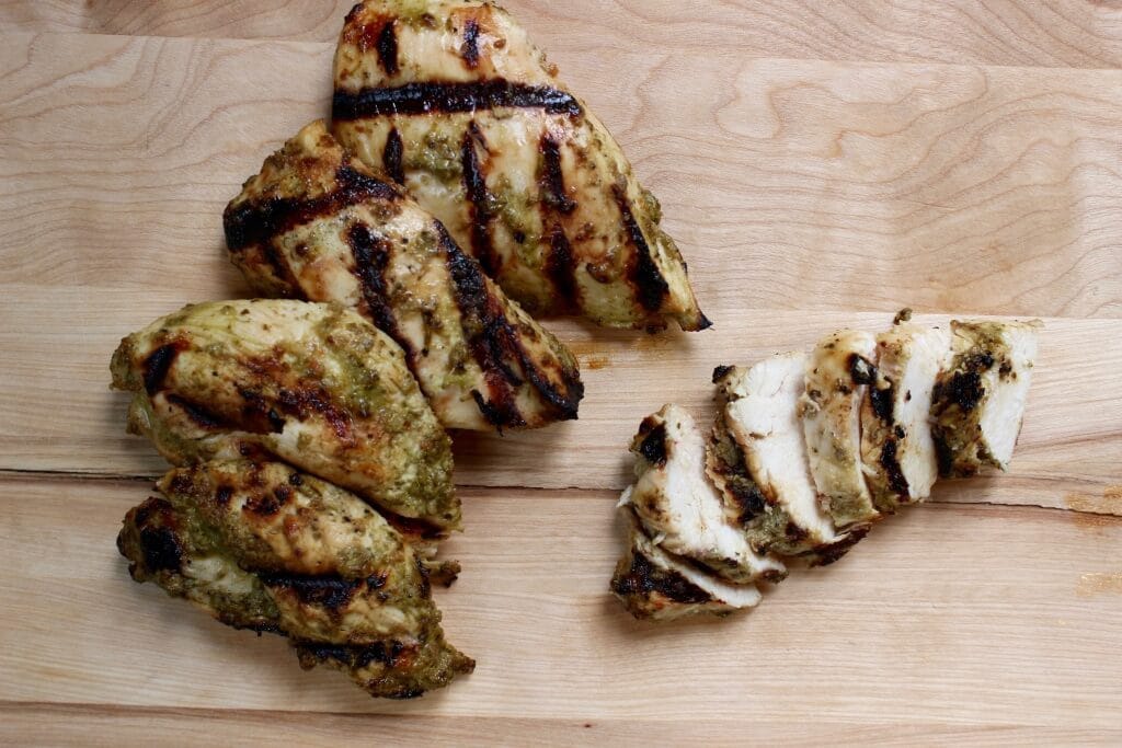 IMG_2768 - Mom to Mom Nutrition Italian Pesto Grilled Chicken makes the most of a few store bought staples for one simple and flavorful healthy chicken dish!