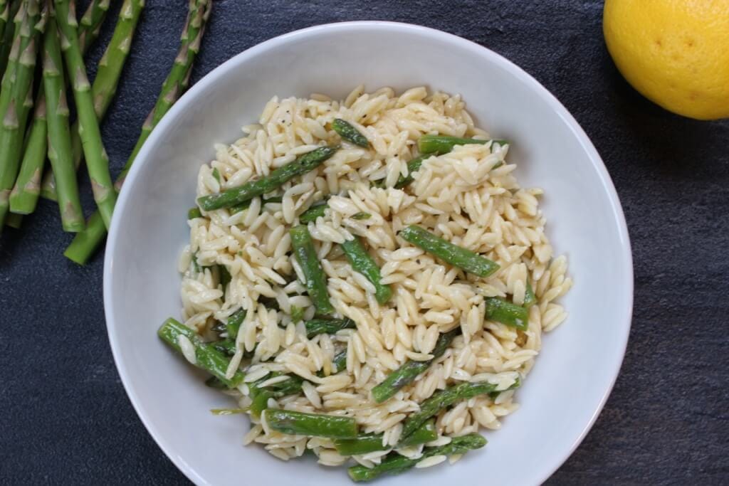 The freshness of lemon and in-season asparagus make this lemon orzo with asparagus the perfect side dish for spring or summer! 