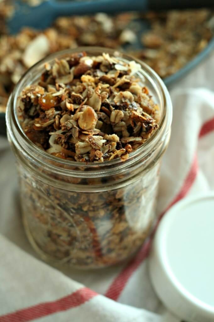 Coconut_Chip_Skillet_Granola_2 - Mom to Mom Nutrition Skillet Granola gives you the flavor and taste of homemade granola in just about 5 minutes without turning on the oven!