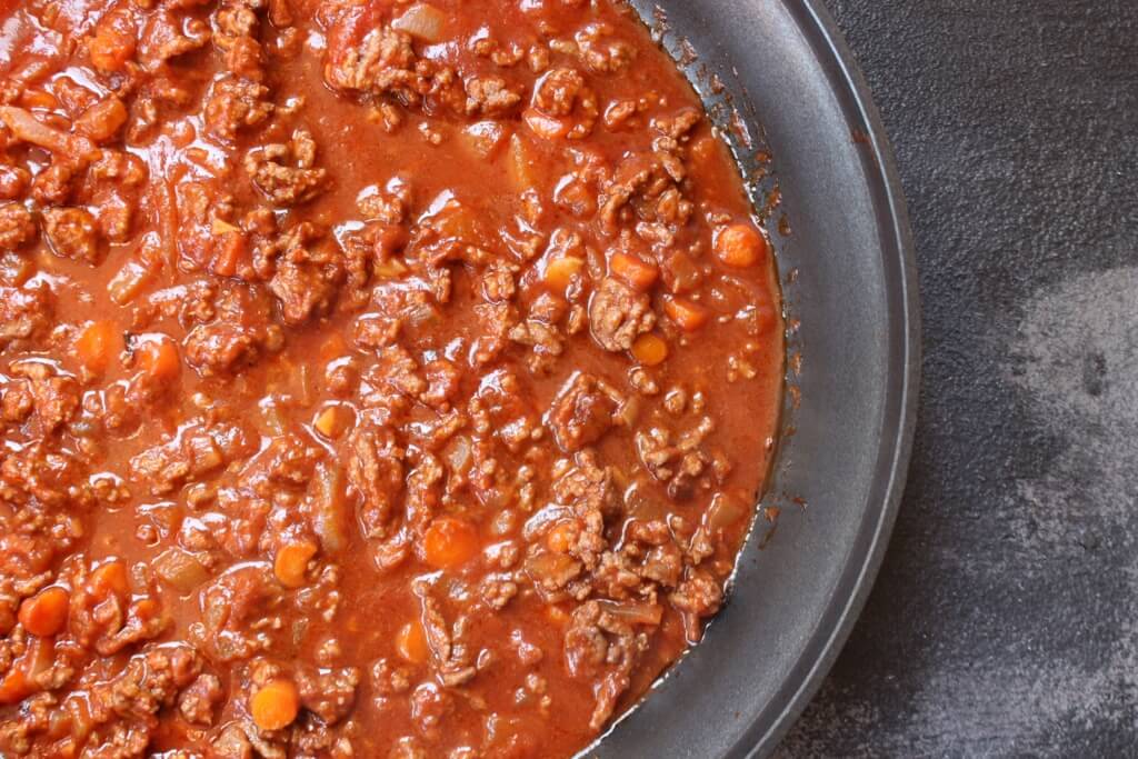 IMG_3025 - Mom to Mom Nutrition Ditch the store-bought can of sauce for these quick and easy Homemade Sloppy Joes, packed with veggies and full of flavor!