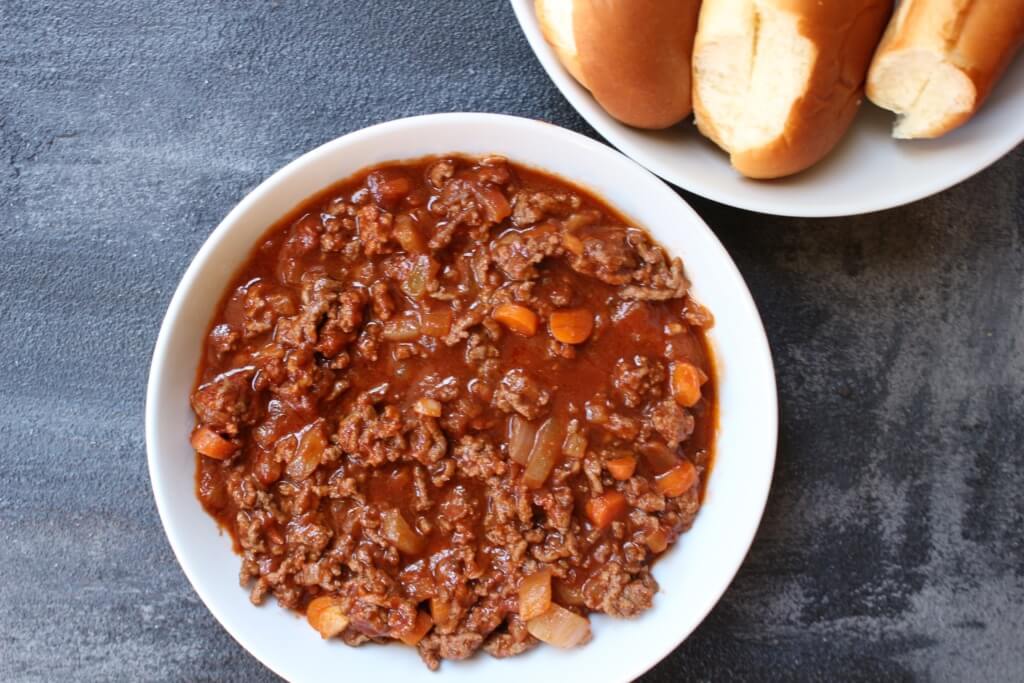IMG_3027 - Mom to Mom Nutrition Ditch the store-bought can of sauce for these quick and easy Homemade Sloppy Joes, packed with veggies and full of flavor!