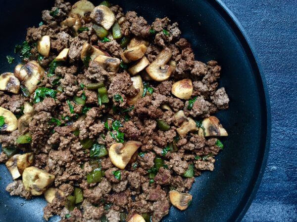 This mushroom and ground beef skillet is an easy skillet dinner that is delicious as-is, or served on top of baked potatoes, brown rice, or quinoa.