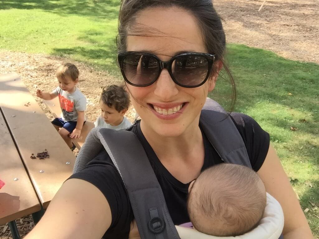 Pull yourself out of that daily slump by following these energy-boosting diet tips for busy moms.