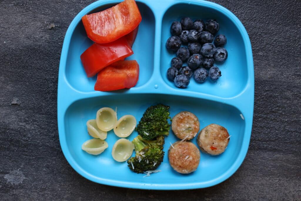 With just 5 ingredients, skillet orecchiette with sausage and broccoli is a simple, healthy weeknight meal ready in under 30 minutes!