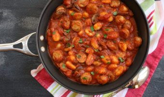 Need dinner ready in 20 minutes? Then add this simple skillet gnocchi with chicken sausage to your menu! All you need is one pan and a hungry family to feed!