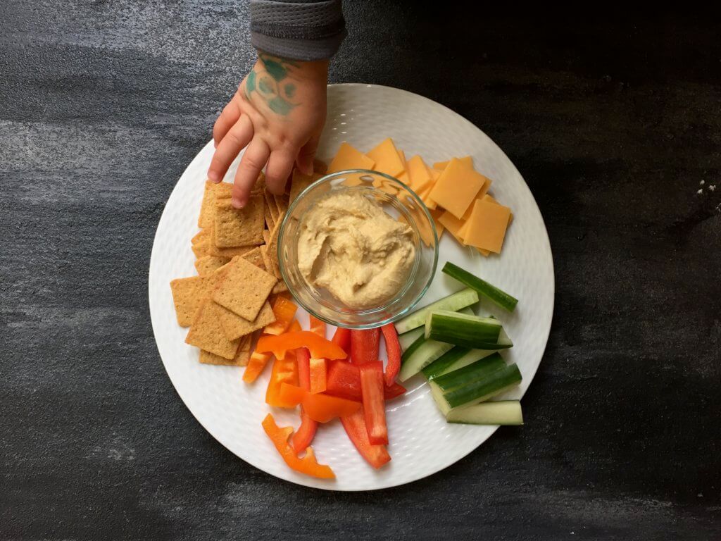 Hummus Snack Plates Mom to Mom Nutrition