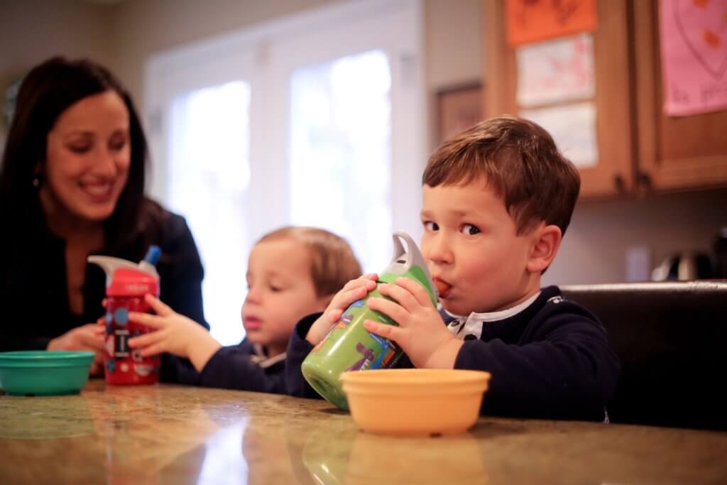 https://momtomomnutrition.com/motherhood/7-tips-for-handling-picky-eaters/