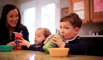 http://momtomomnutrition.com/motherhood/7-tips-for-handling-picky-eaters/