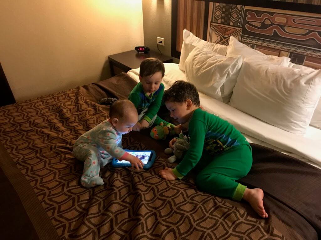 Planning your family's next vacation to an indoor waterpark? Here are some tips that have helped make travel to a waterpark with toddlers that much easier, and enjoyable! 