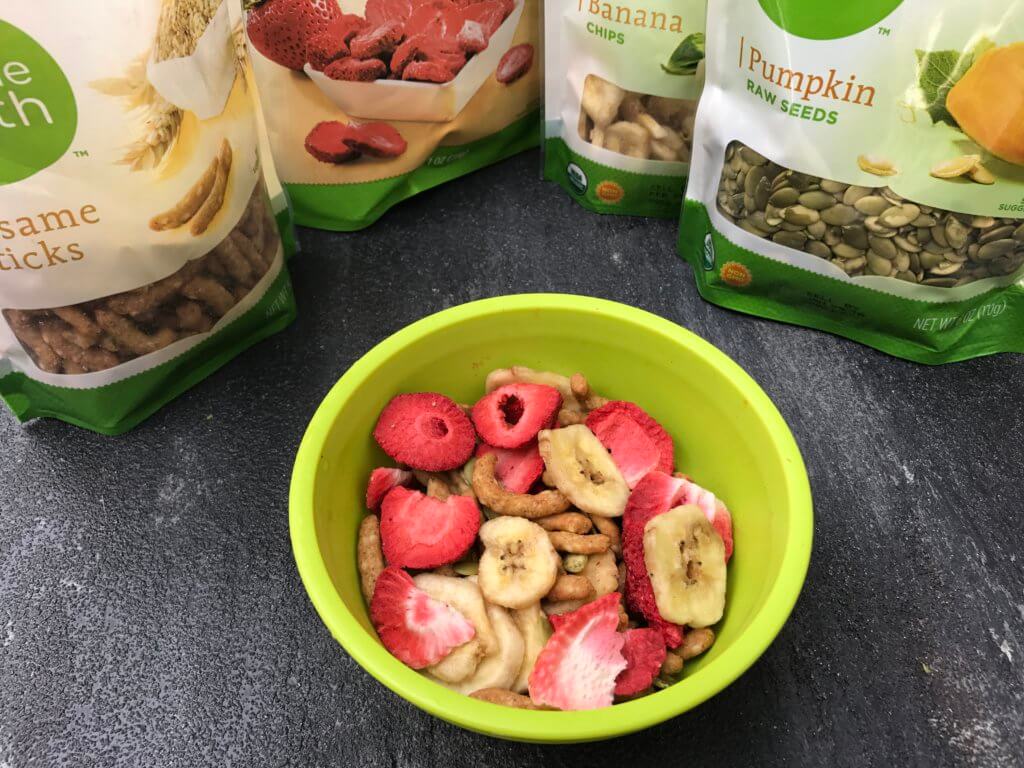 Healthy Snacks for Preschoolers - Mom to Mom Nutrition