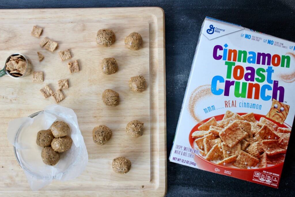 Whole Grain Cinnamon Crunch Bites make the perfect whole grain snack when you’re craving something flavorful AND fiber-filled. A perfect grab-and-go snack or lunchbox treat!