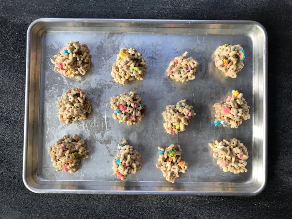 IMG_3781 - Mom to Mom Nutrition Lucky Charms Bites make one tasty St. Patrick's Day treat. Made with just 3 ingredients and crunch and color from Lucky Charms cereal.