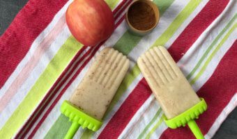 Filled with the flavors of fall, these apple cinnamon popsicles are the perfect summer treat both icy and creamy. 