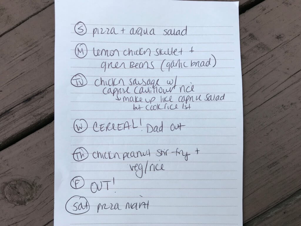 Need a little weeknight meal inspiration? Look no further than these no-fuss, customizable, real-life dinner menus! Kid and parent approved!