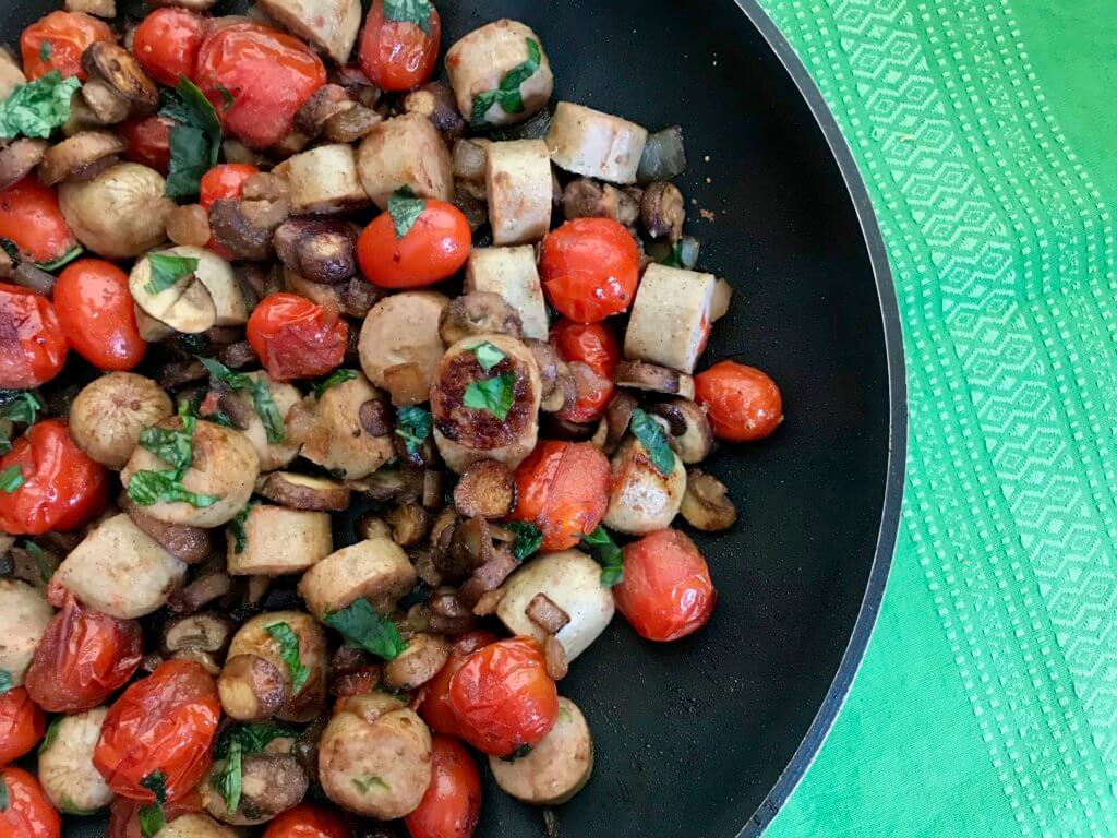 Italian Sausage Skillet Dinner is packed with lean protein, Italian flavors and plenty of fresh vegetables. Plus it’s ready in less than 20 minutes, making it one easy weeknight meal.
