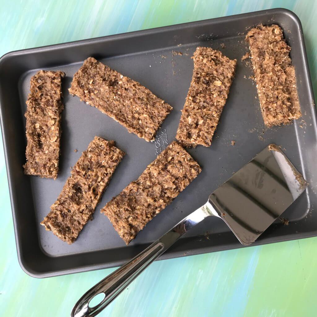 Oatmeal Raisin Cookie Bars make the perfect grab and go treat, made ahead breakfast, or post-dinner snack. All you need is a few simple ingredients for the healthy homemade taste of a cookie in bar form! 