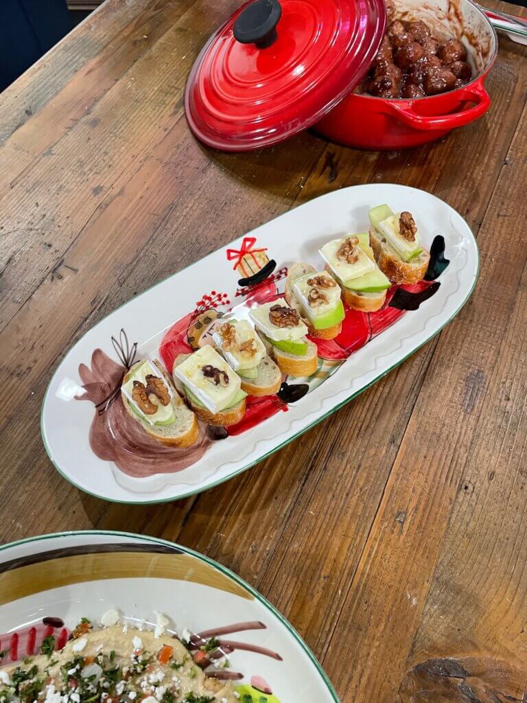 IMG_9032 - Mom to Mom Nutrition Tis' the season for entertaining and enjoying food with family, friends, and coworkers. Here are 3 easy holiday appetizers that can be shared with those you love.