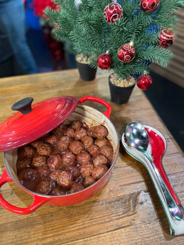 IMG_9040 - Mom to Mom Nutrition Tis' the season for entertaining and enjoying food with family, friends, and coworkers. Here are 3 easy holiday appetizers that can be shared with those you love.