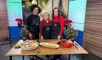 Tis' the season for entertaining and enjoying food with family, friends, and coworkers. Here are 3 easy holiday appetizers that can be shared with those you love. 