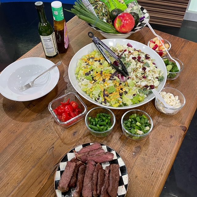 Ground Beef and Sirloin Steak are two protein staples that can help you get dinner on the table in no time! Have twenty minutes? Then you can make dinner with these two 20 minute meal ideas! 