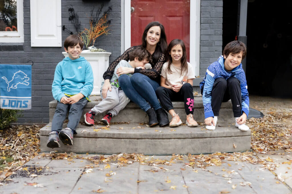 Serbinski Family - Mom to Mom Nutrition co-parenting this holiday season