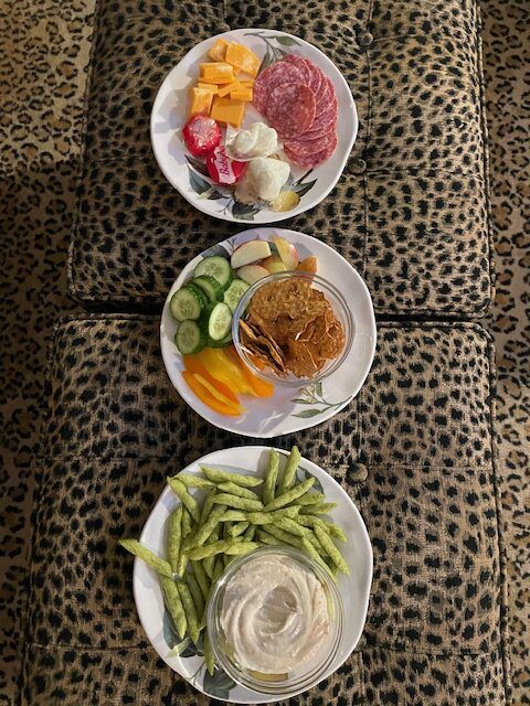 IMG_8394 - Mom to Mom Nutrition The "Snack Plate" for Dinner concept is one that my family has been using to keep things fresh, easy, and customizable for every person in the family. Find out my technique below!