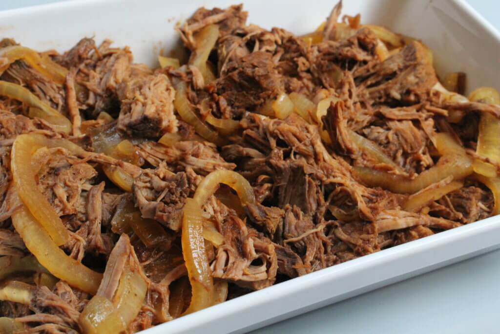 Slow Cooker BBQ Beef Sandwiches: A Perfect Meal for Busy Weeknights