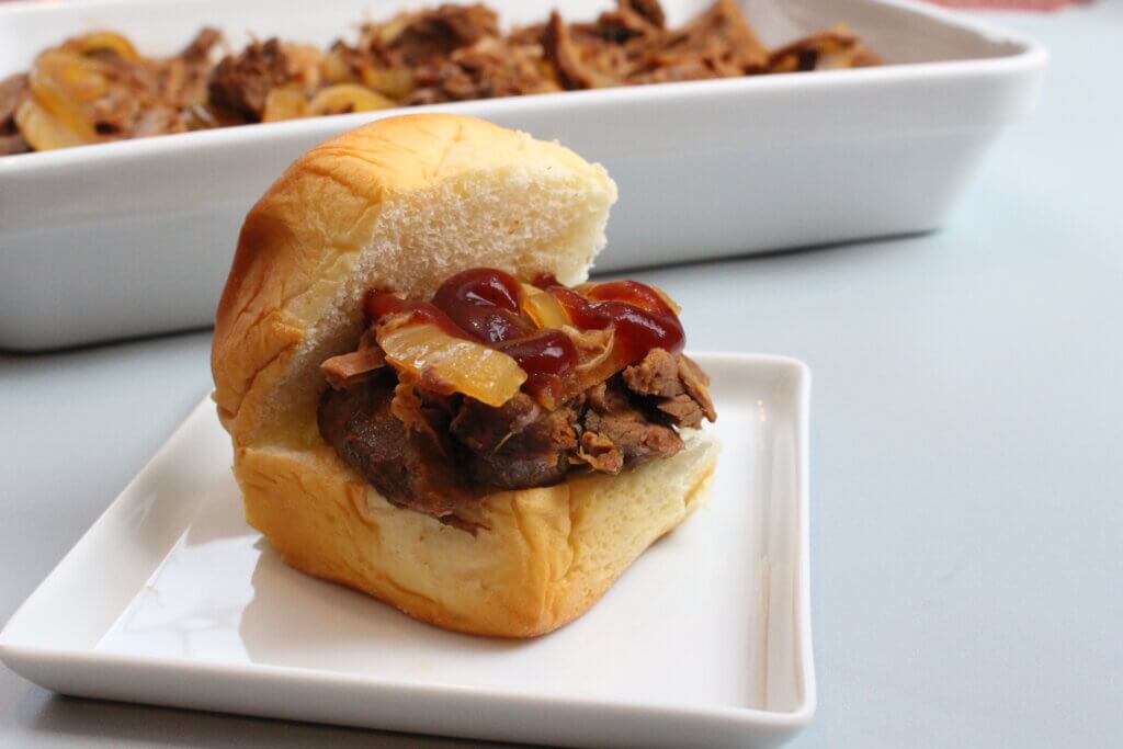 Slow Cooker BBQ Beef Sandwiches: A Perfect Meal for Busy Weeknights