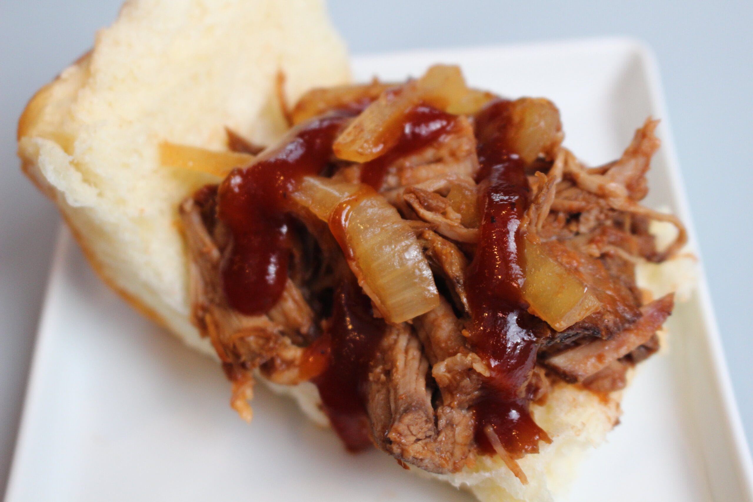 Slow Cooker BBQ Beef Sandwiches - Mom to Mom Nutrition